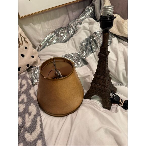 Meyda Tiffany 116577 Taos 4" Tall Lamp Shade lot of 2x + Eiffel Tower brass lamp - Picture 7 of 16